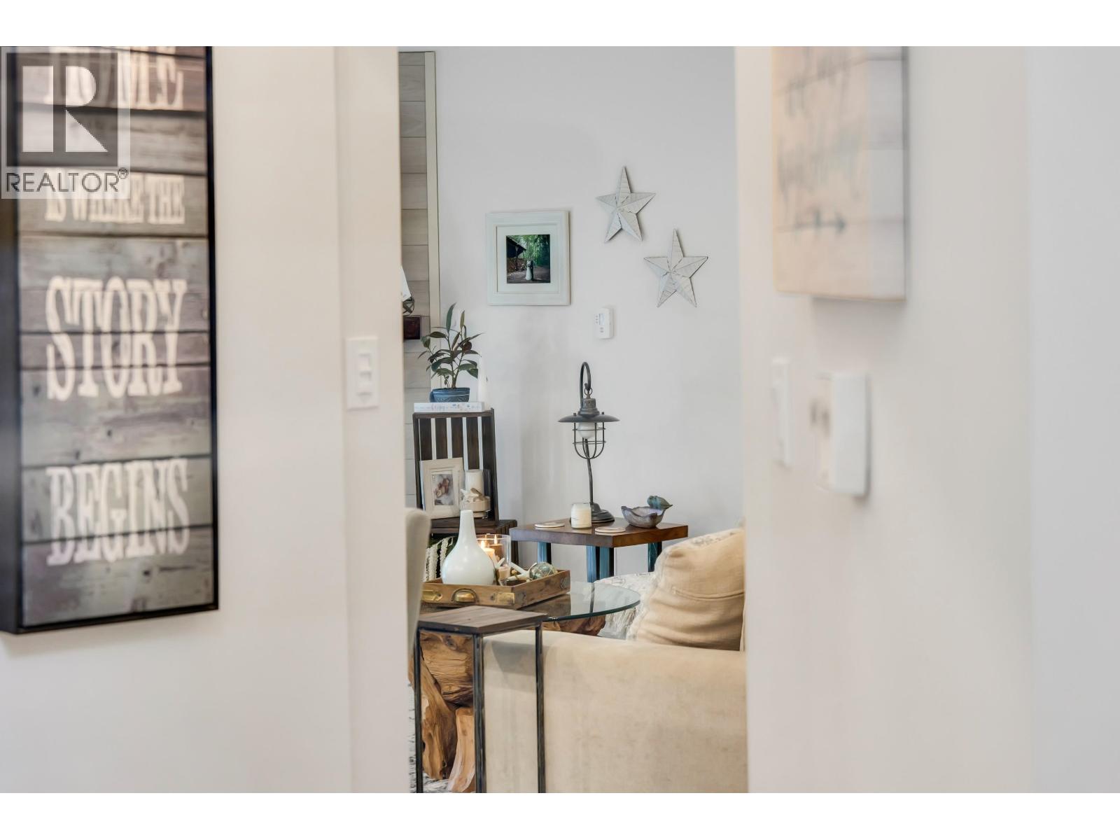 10 2401 MAMQUAM ROAD, Squamish