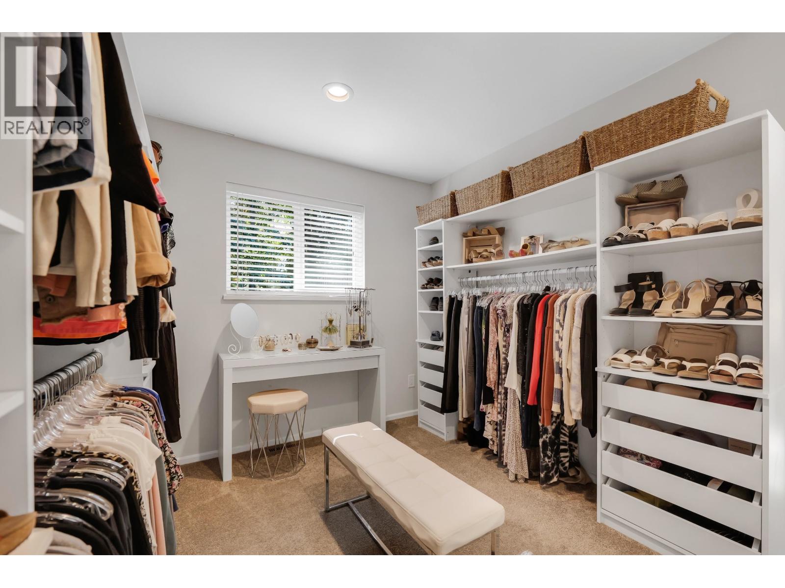 10 2401 MAMQUAM ROAD, Squamish