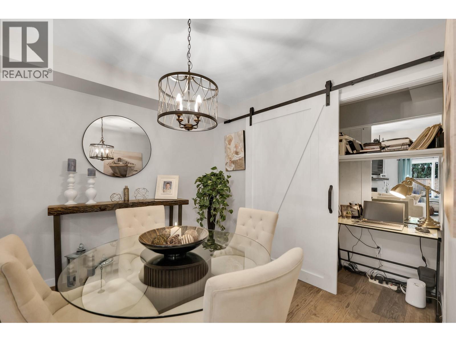 10 2401 MAMQUAM ROAD, Squamish