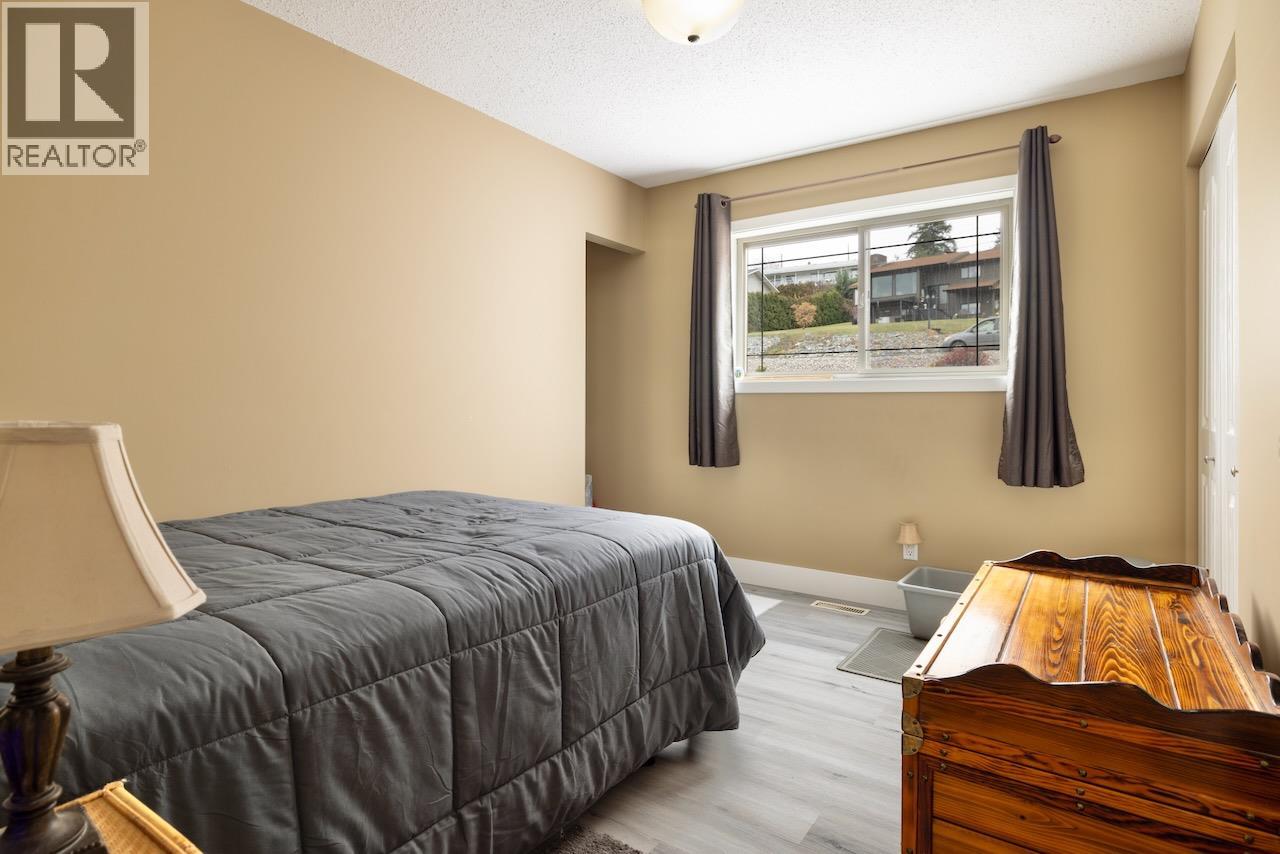 6355 Cardinal Road, Vernon