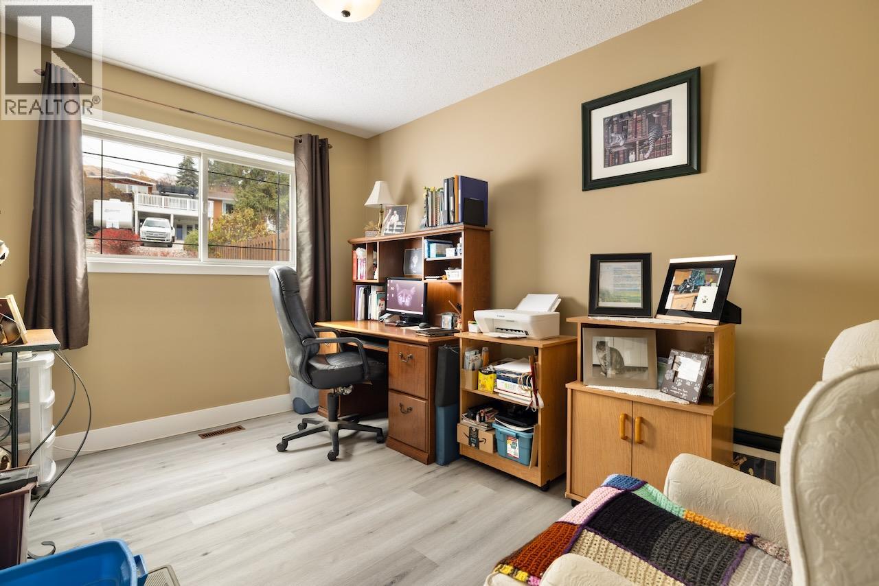 6355 Cardinal Road, Vernon