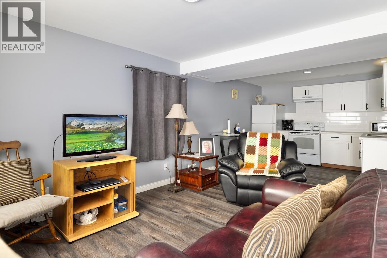 6355 Cardinal Road, Vernon