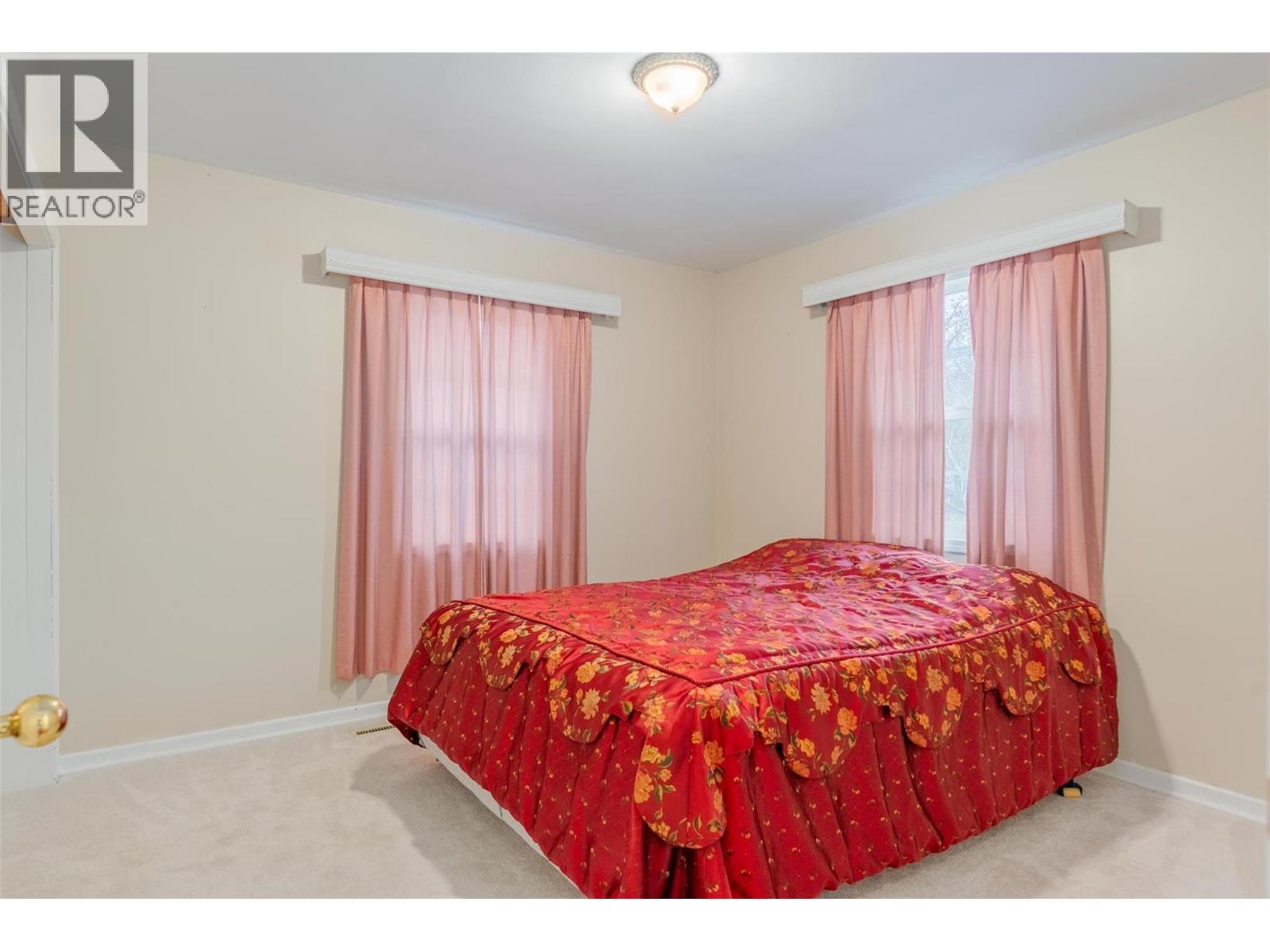 3404 4th Avenue, Castlegar