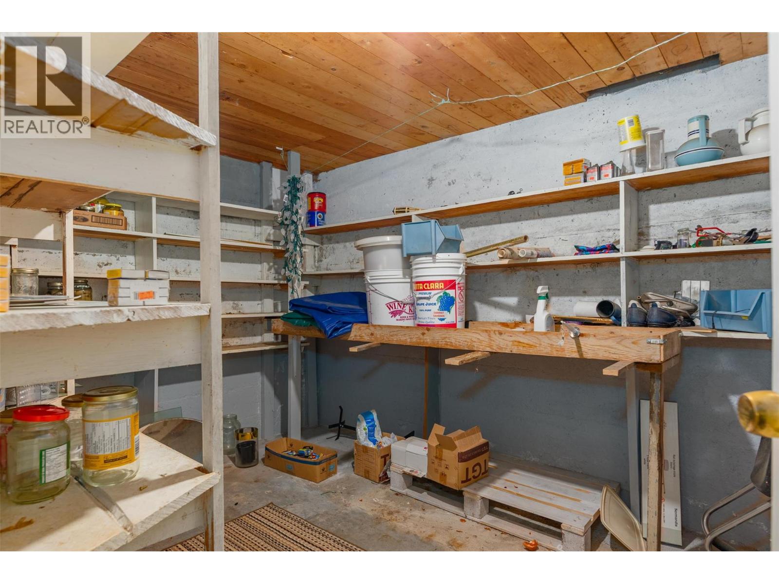 3404 4th Avenue, Castlegar