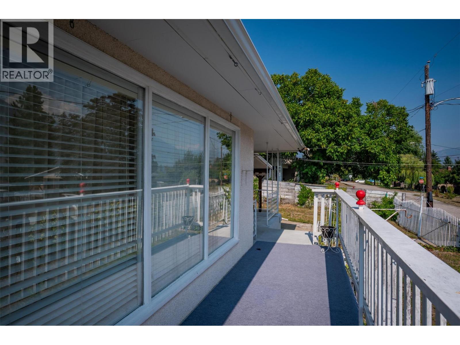 3404 4th Avenue, Castlegar