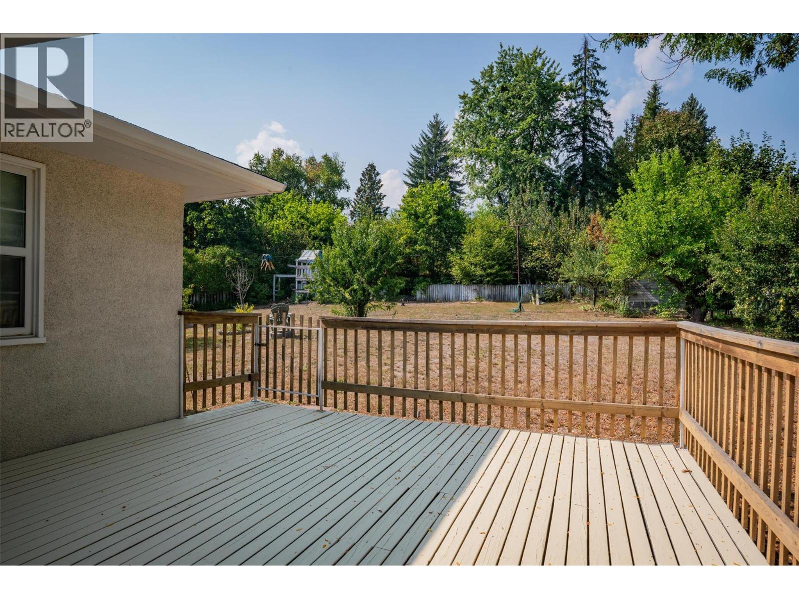 3404 4th Avenue, Castlegar