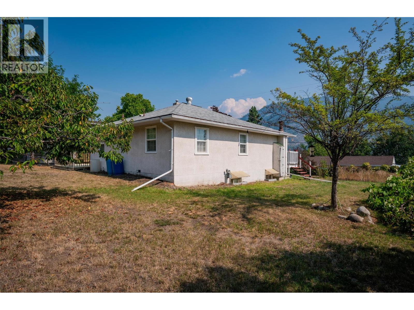 3404 4th Avenue, Castlegar