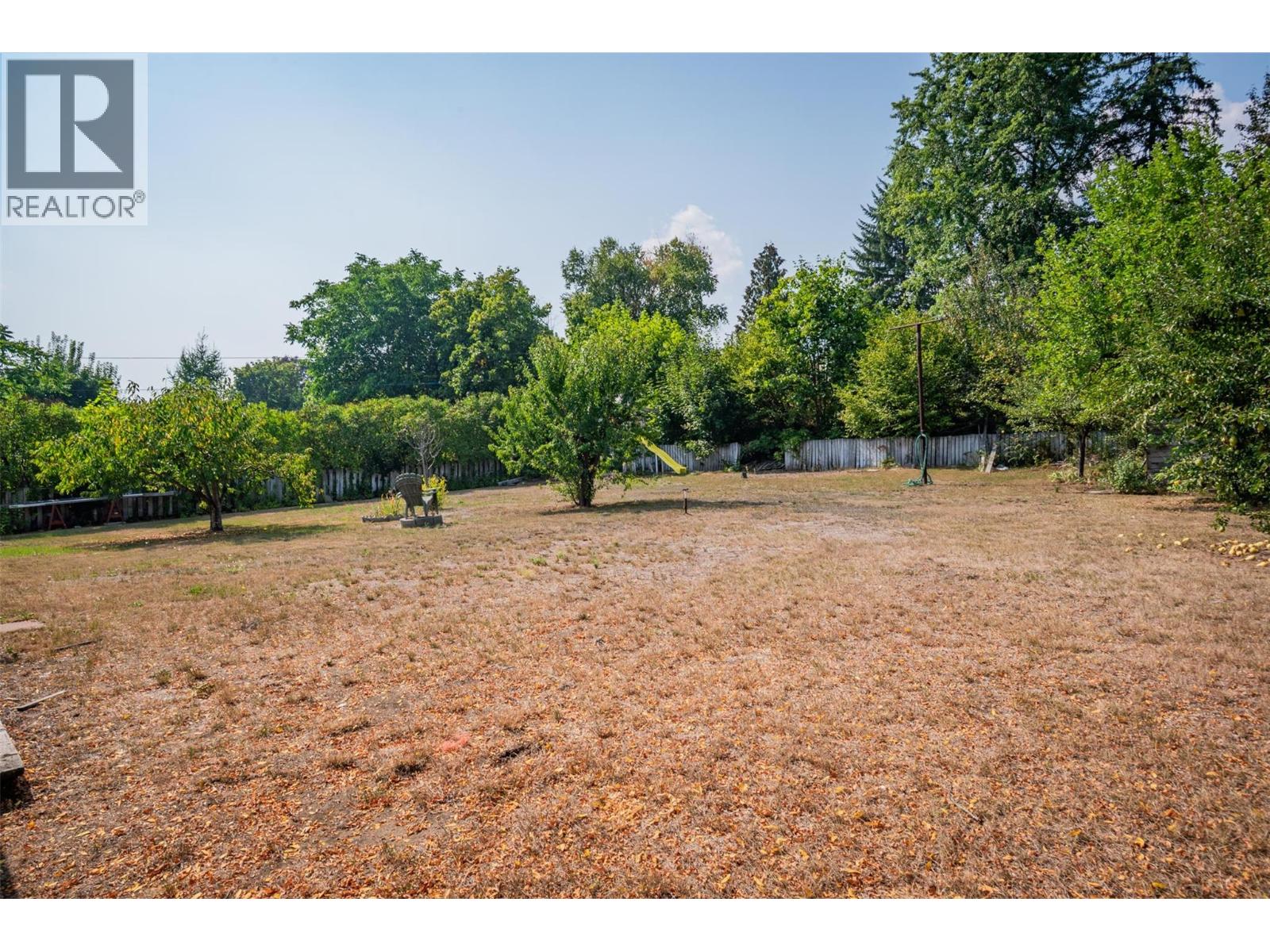 3404 4th Avenue, Castlegar