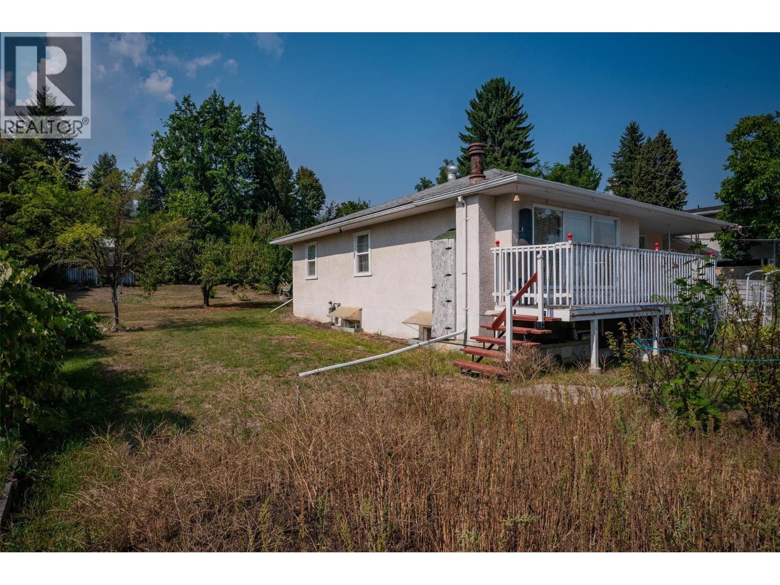 3404 4th Avenue, Castlegar