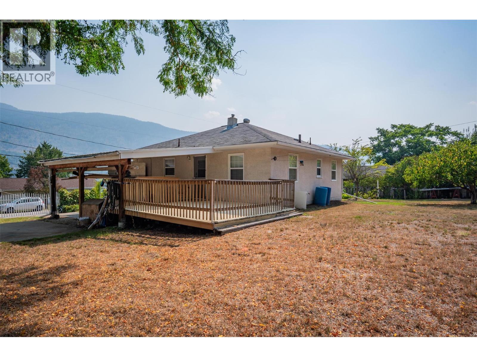 3404 4th Avenue, Castlegar
