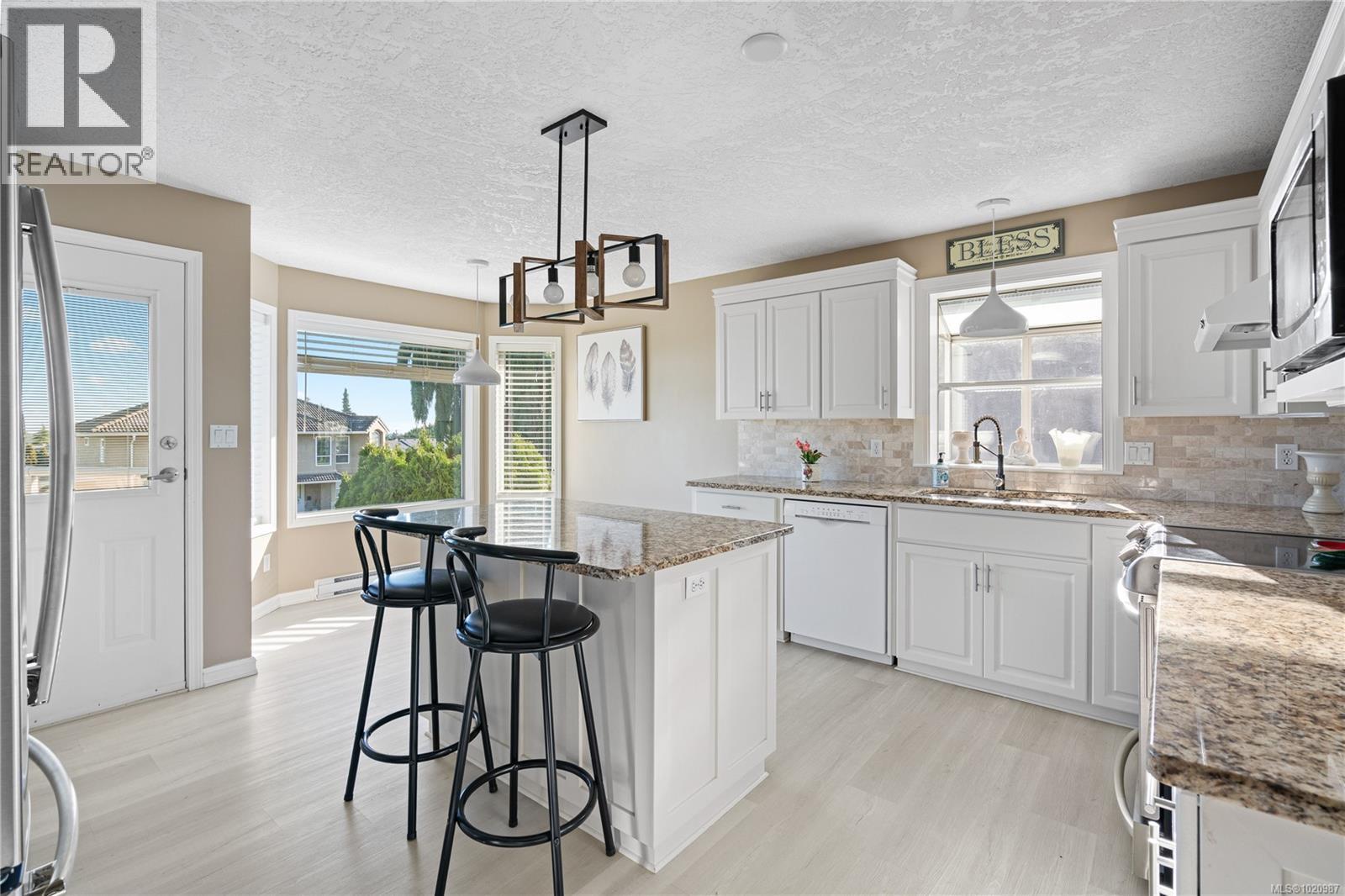 6428 Bella Vista Dr, Central Saanich