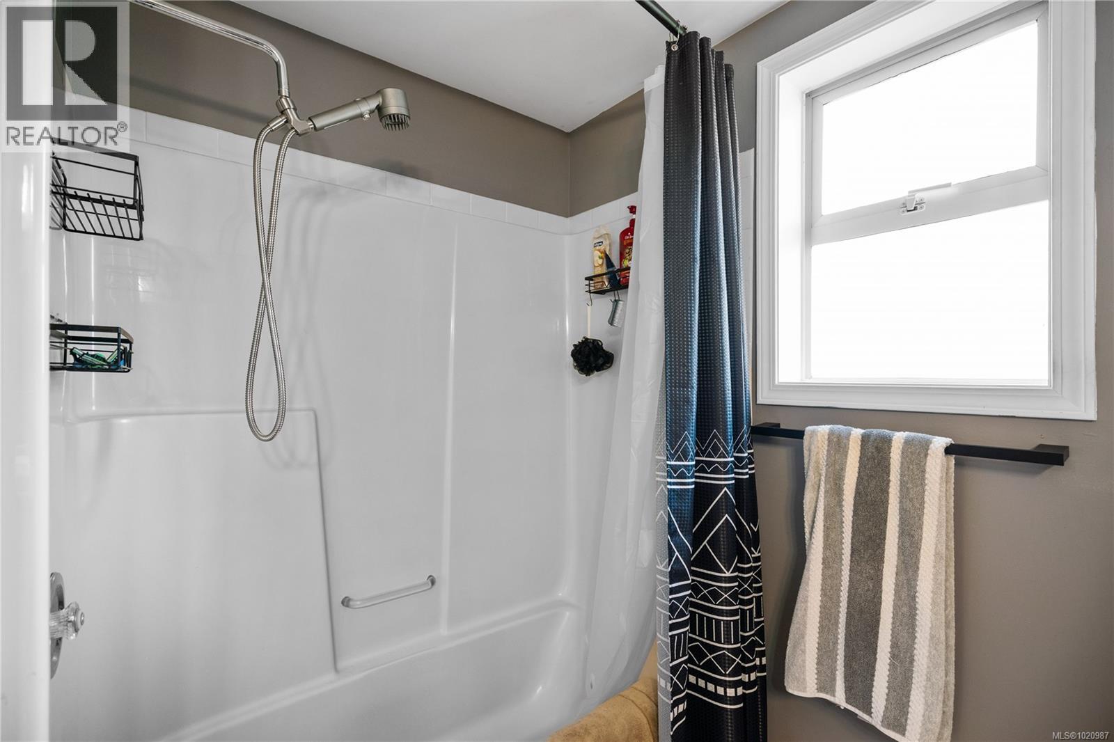 6428 Bella Vista Dr, Central Saanich