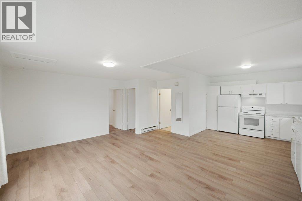 428 HILLCREST Avenue, Oliver