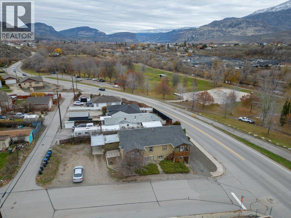 428 HILLCREST Avenue, Oliver