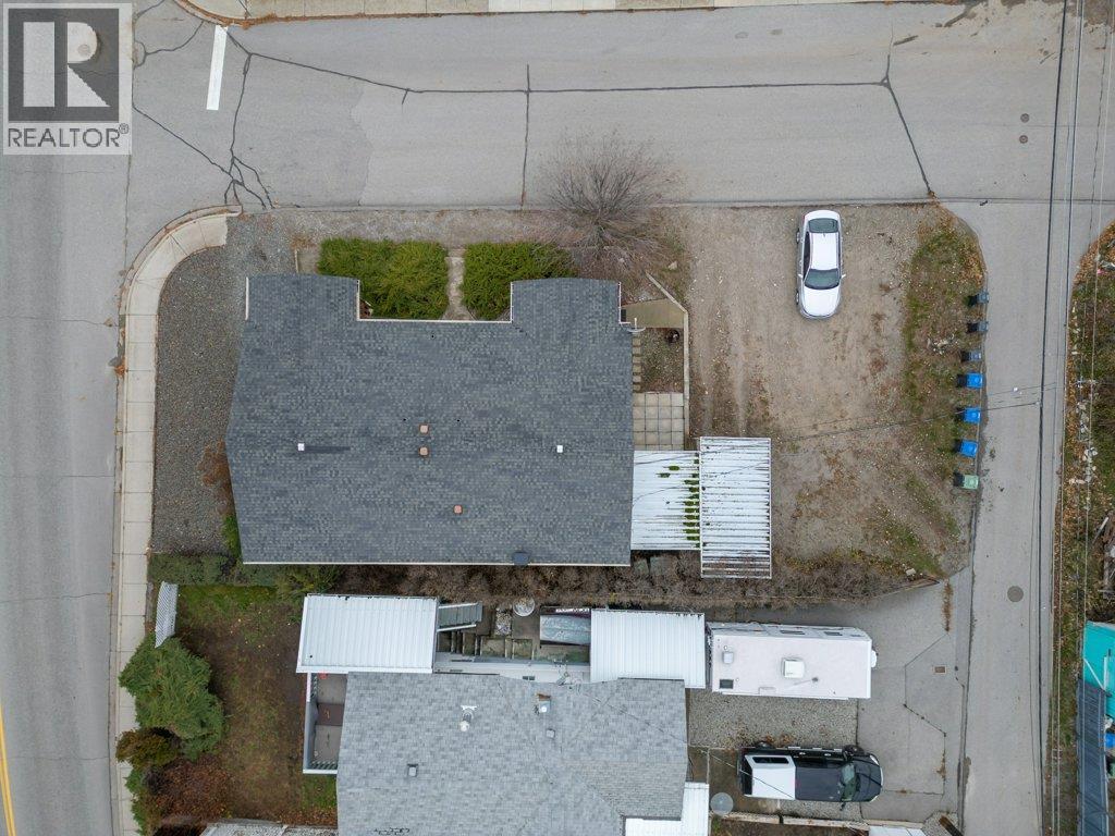 428 HILLCREST Avenue, Oliver