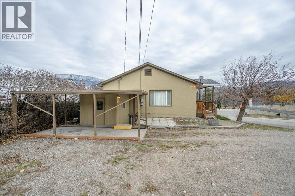 428 HILLCREST Avenue, Oliver