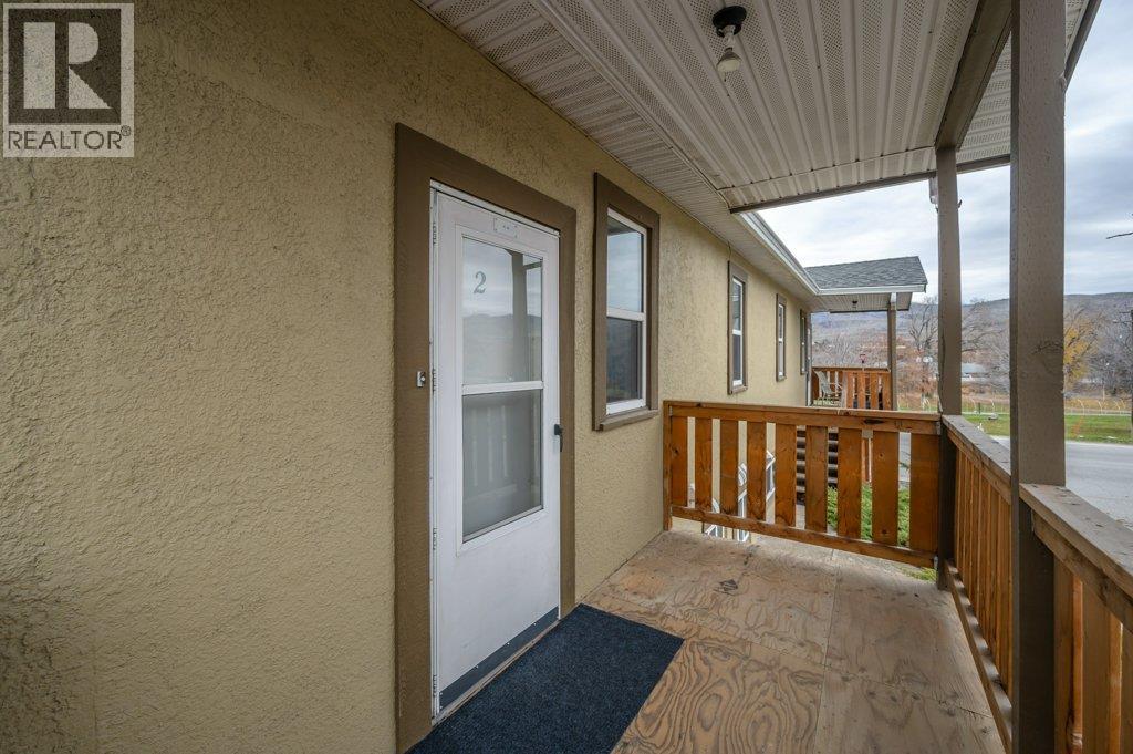 428 HILLCREST Avenue, Oliver