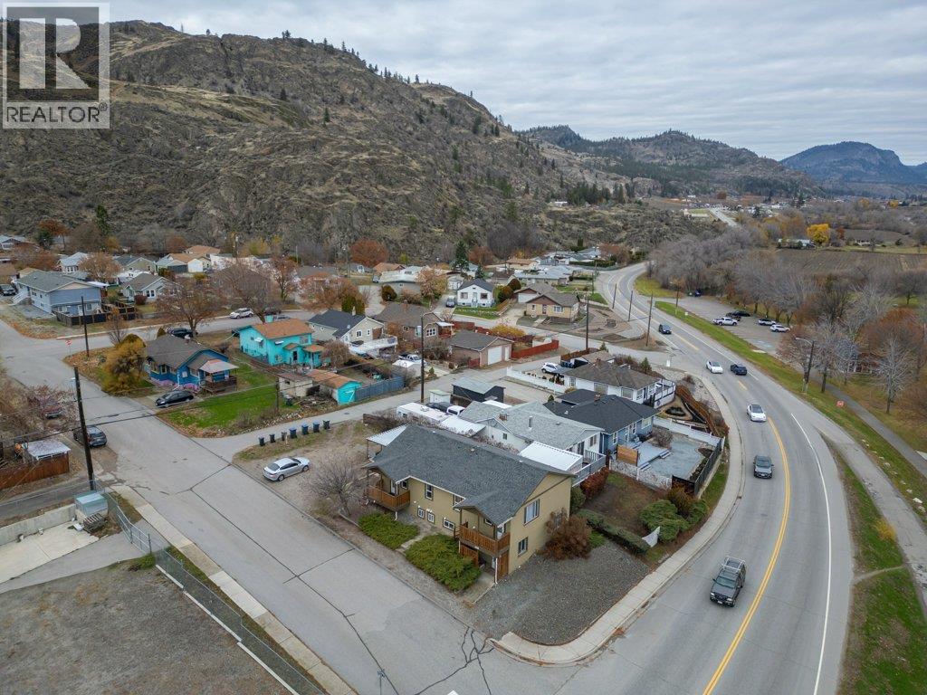 428 HILLCREST Avenue, Oliver