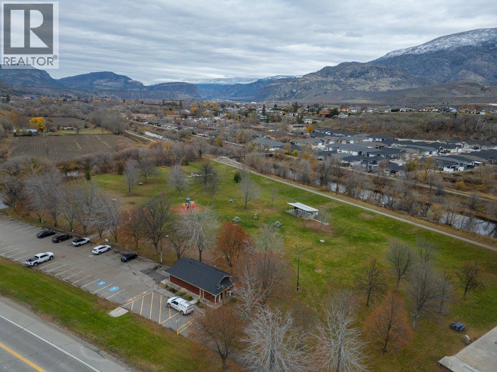 428 HILLCREST Avenue, Oliver