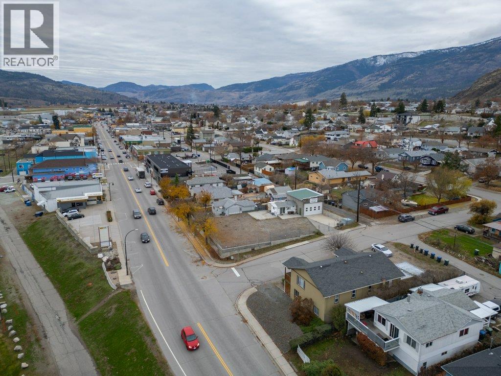 428 HILLCREST Avenue, Oliver