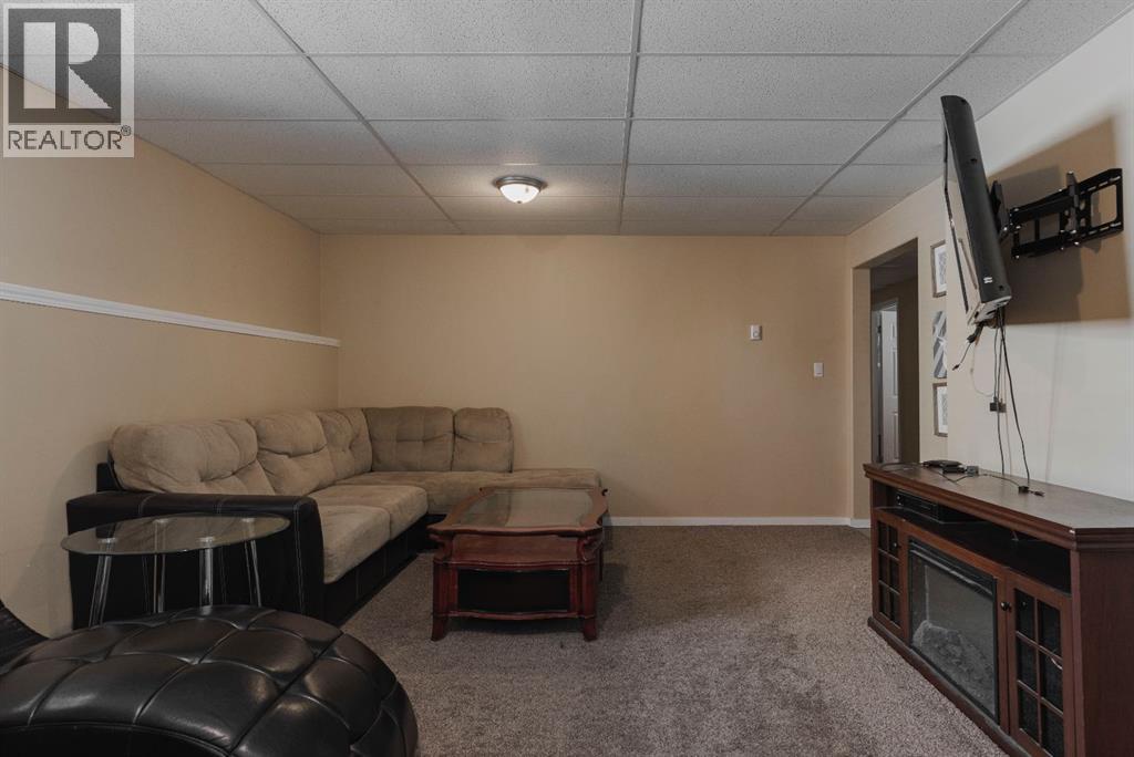 140 Waterhouse Street, Fort McMurray