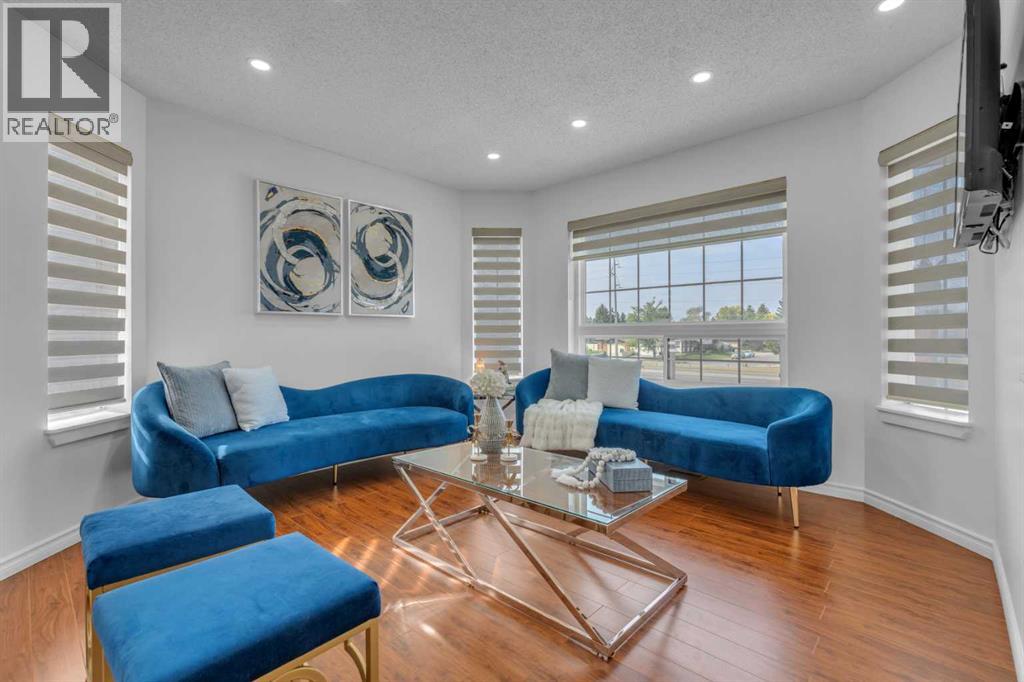 Single Family House for Sale in  Costa Mesa Close NE Monterey Park Calgary 