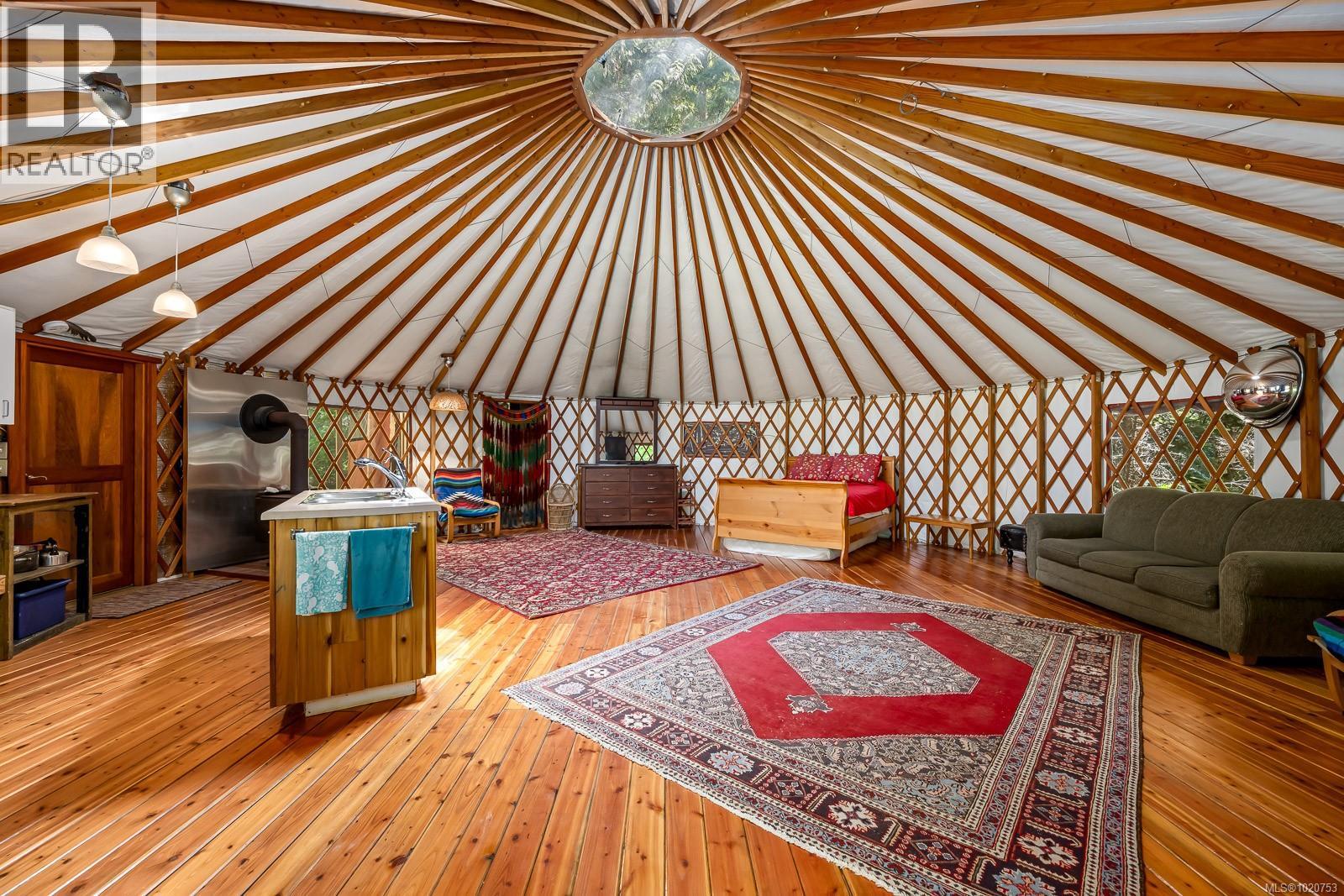 1408 Robertson Rd, Cortes Island