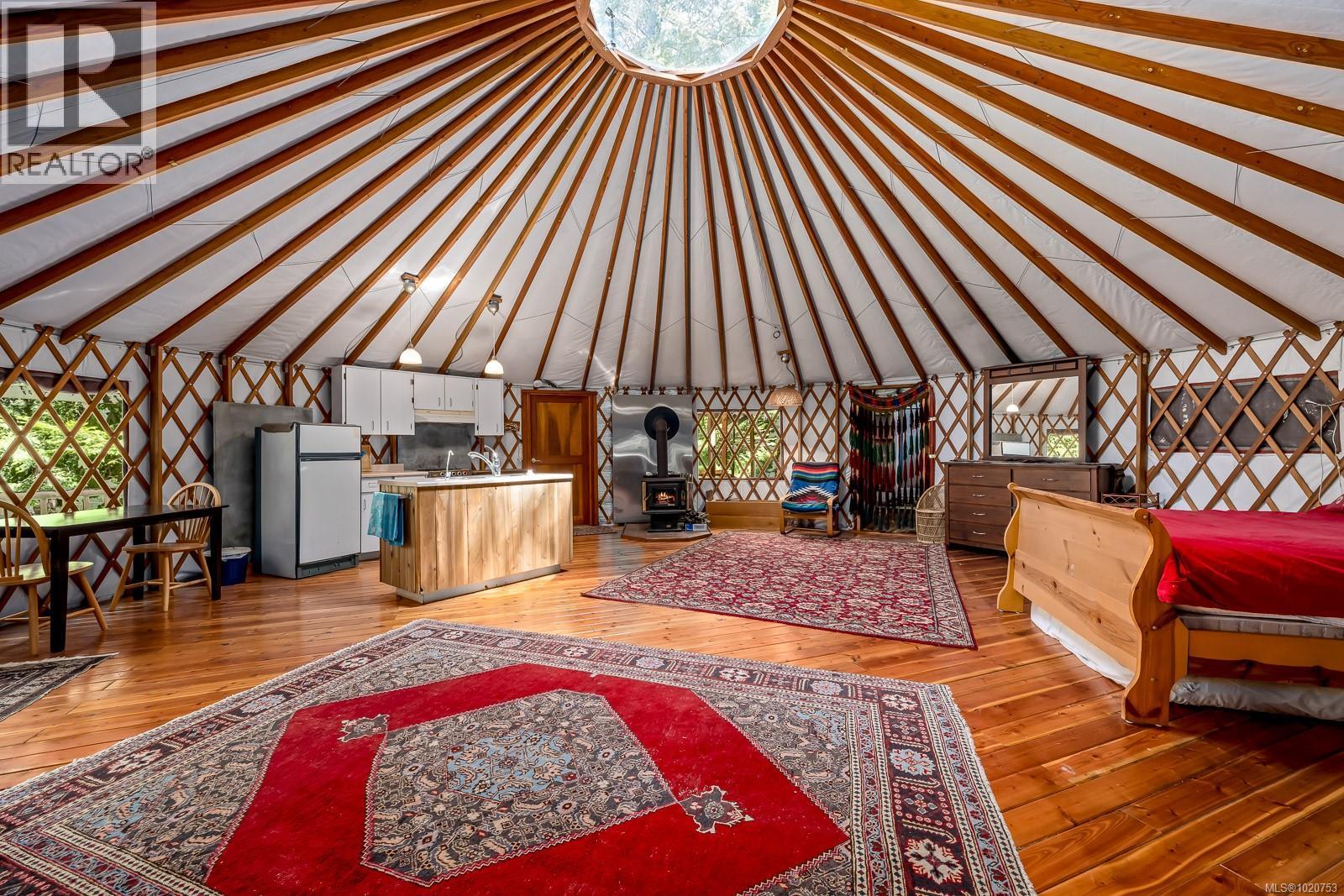 1408 Robertson Rd, Cortes Island