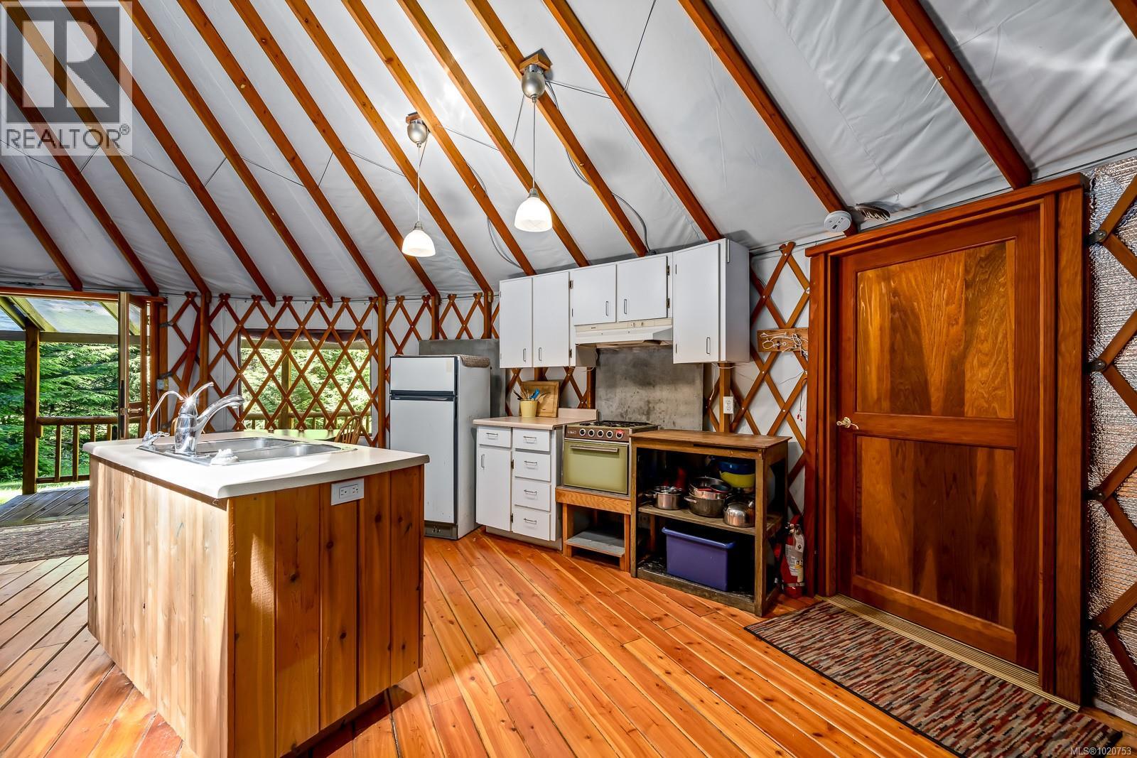 1408 Robertson Rd, Cortes Island