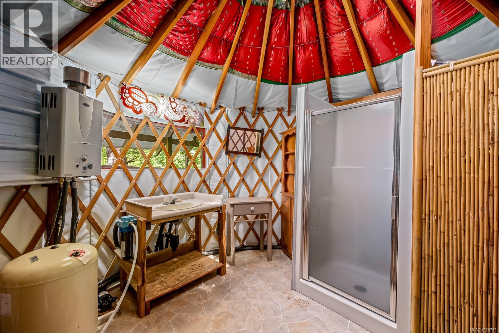 1408 Robertson Rd, Cortes Island