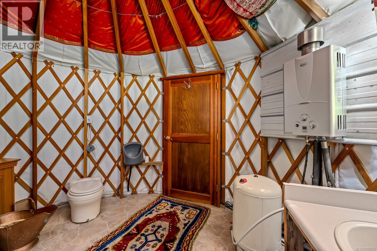 1408 Robertson Rd, Cortes Island