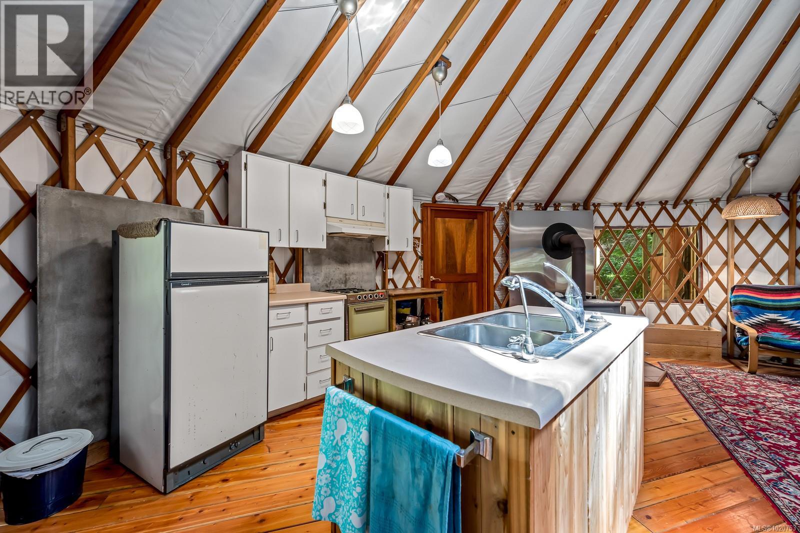 1408 Robertson Rd, Cortes Island