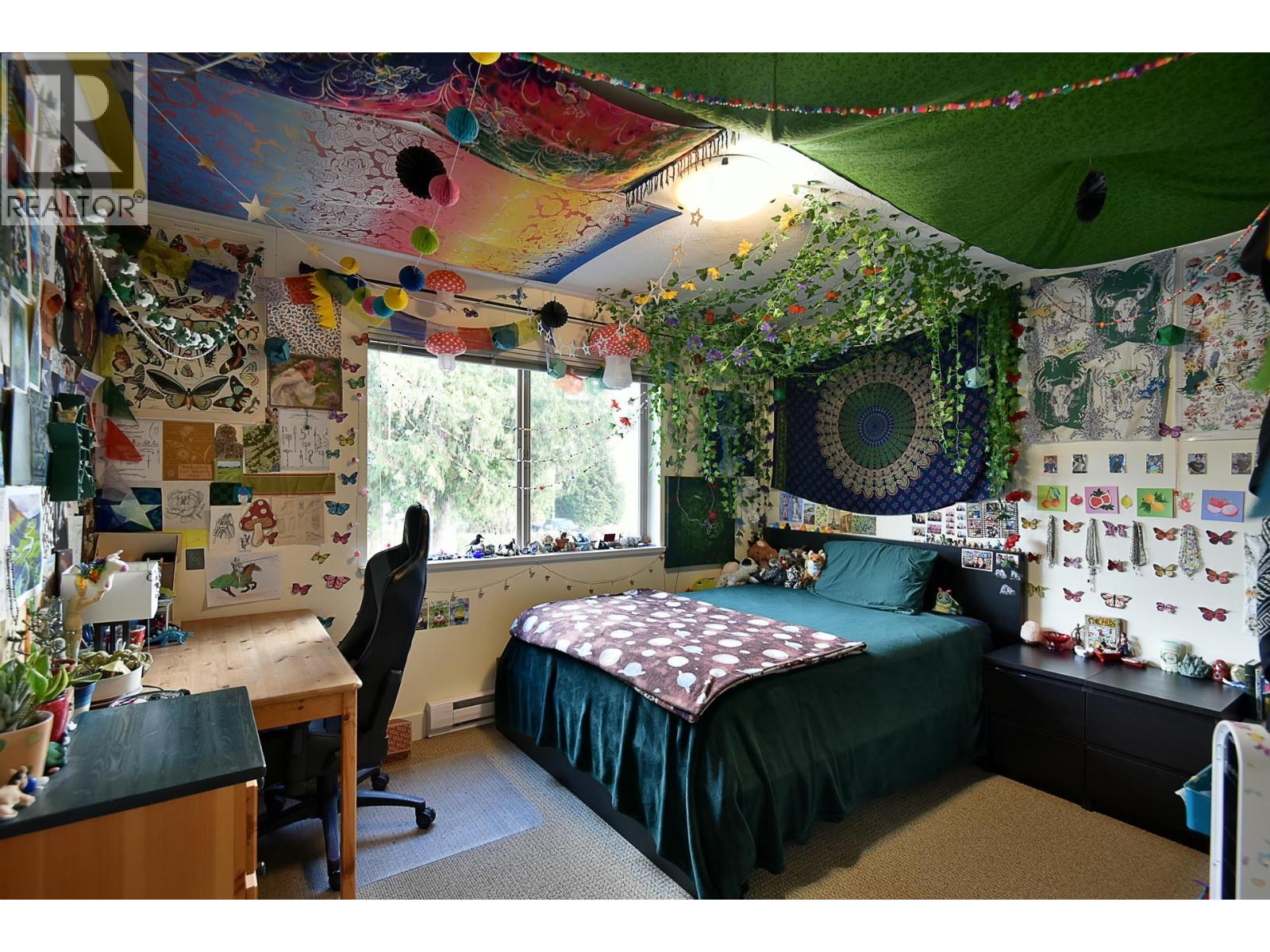 303 5711 EBBTIDE STREET, Sechelt