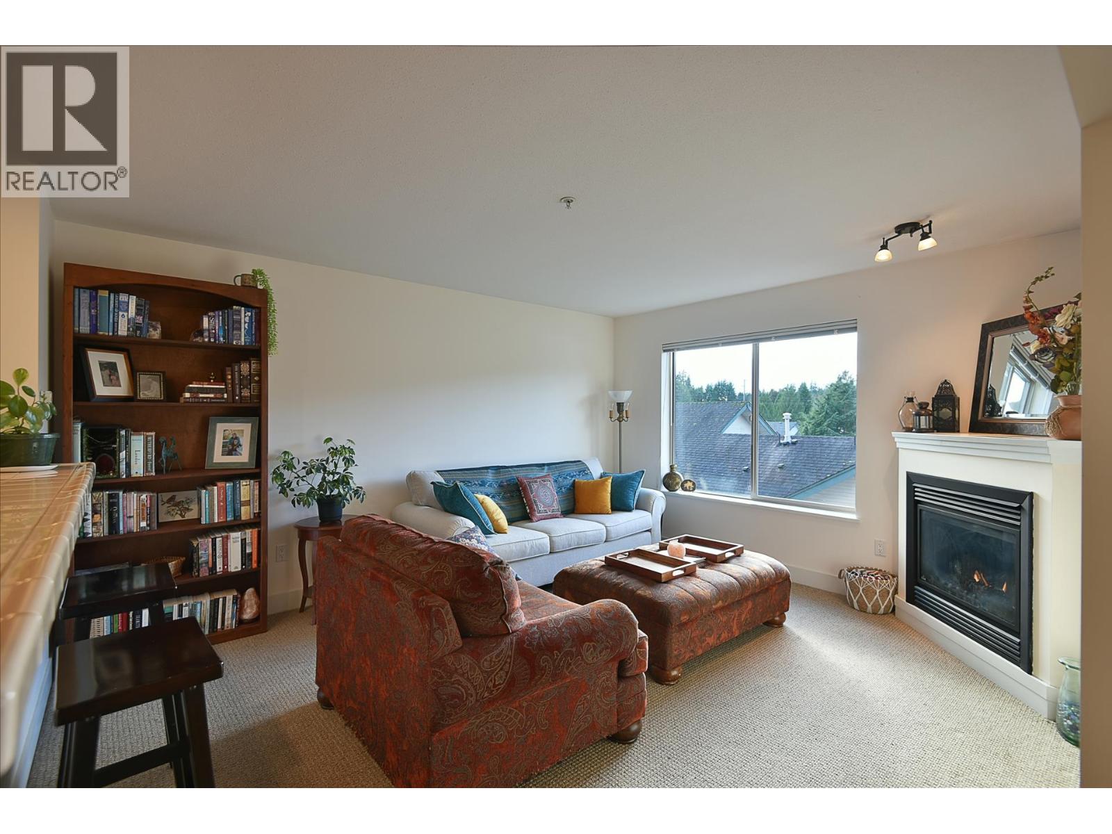 303 5711 EBBTIDE STREET, Sechelt