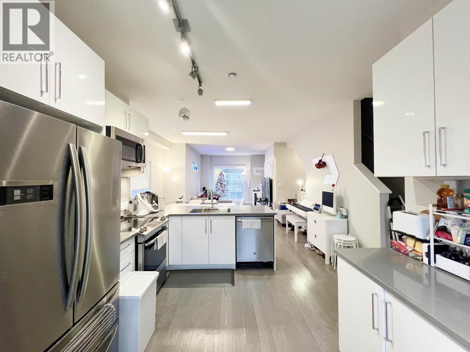 33 22600 GILLEY ROAD, Richmond