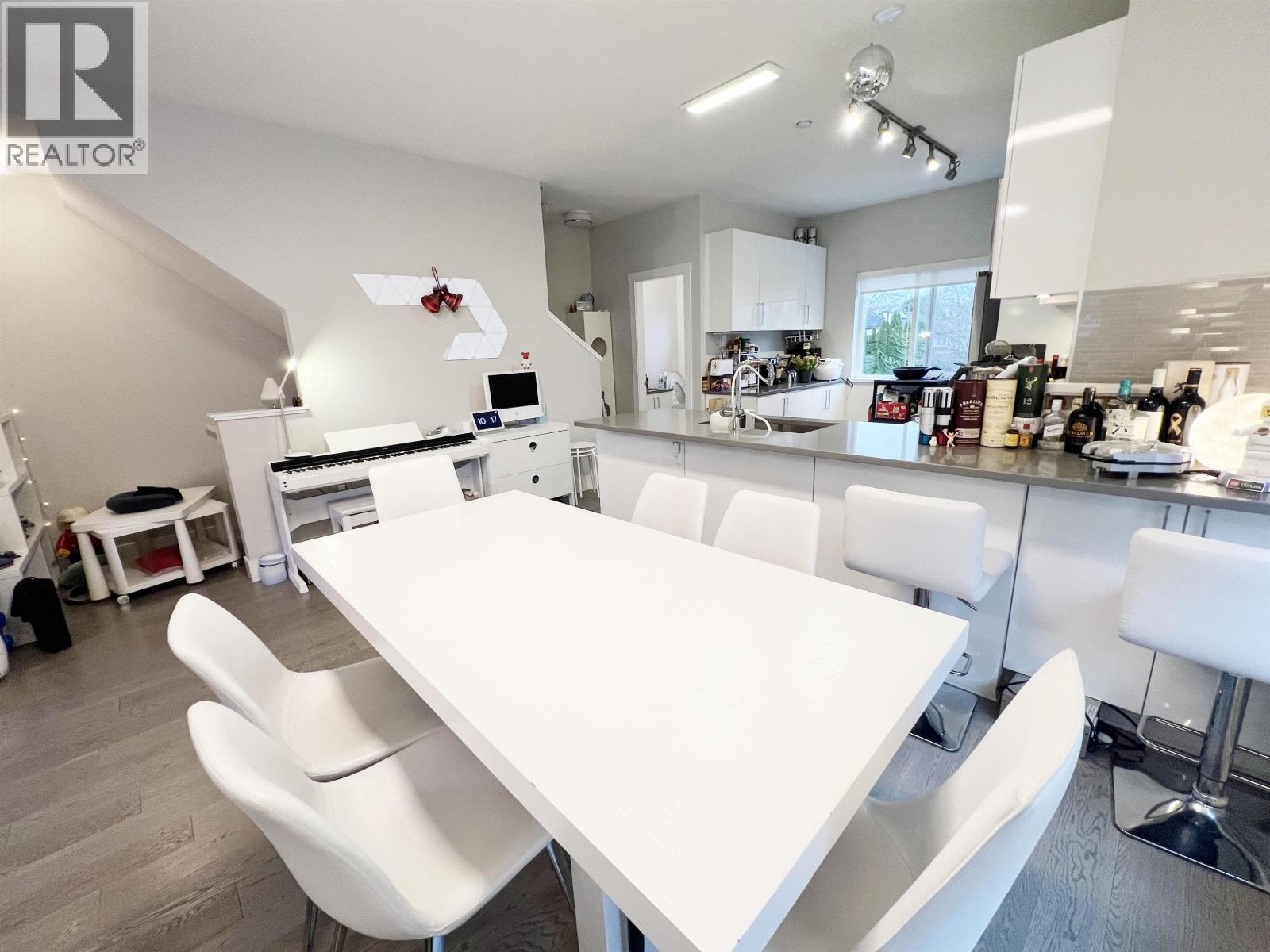 33 22600 GILLEY ROAD, Richmond