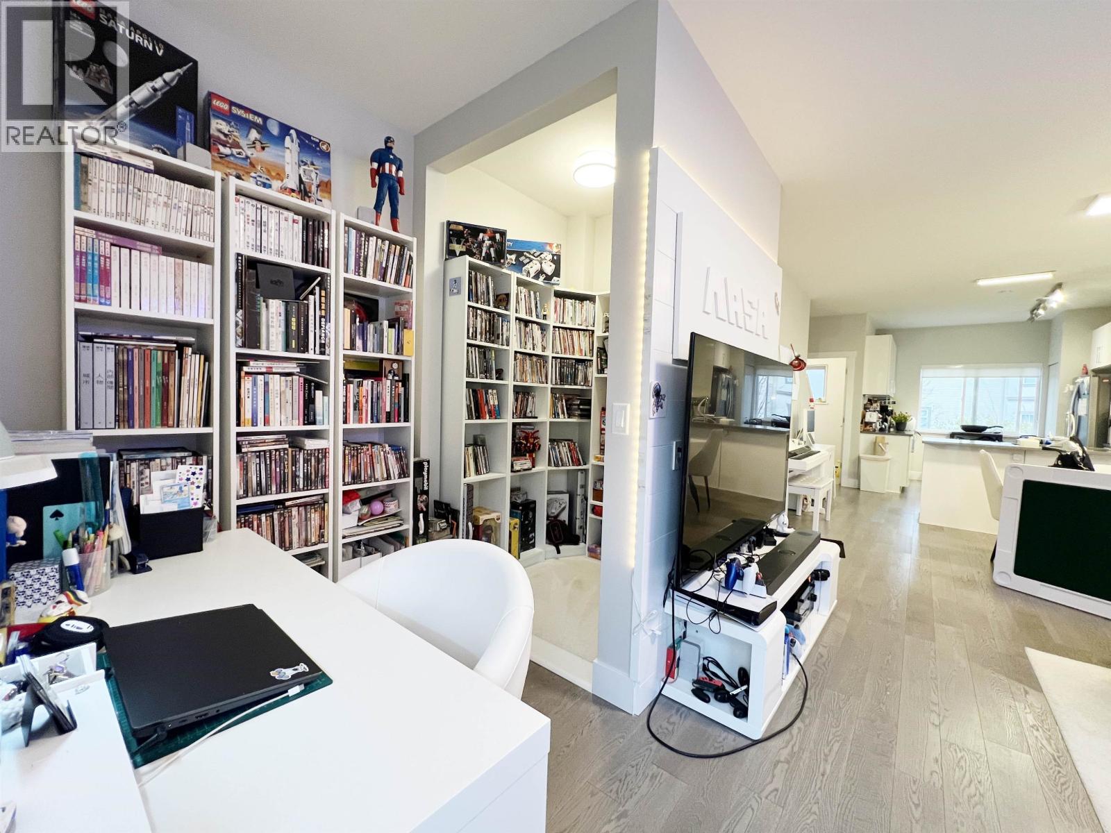 33 22600 GILLEY ROAD, Richmond