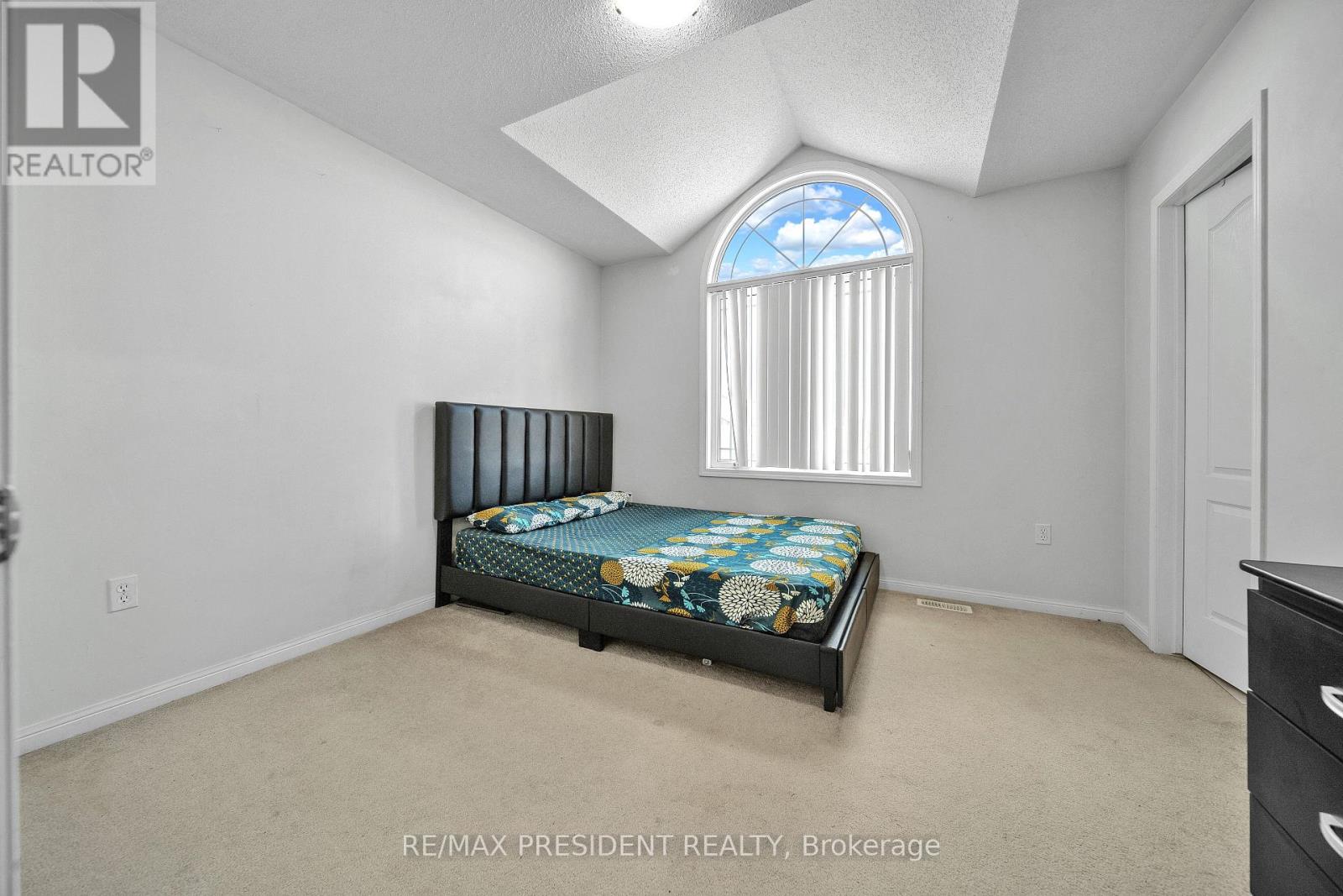342 PANHELLENIC DRIVE - 23