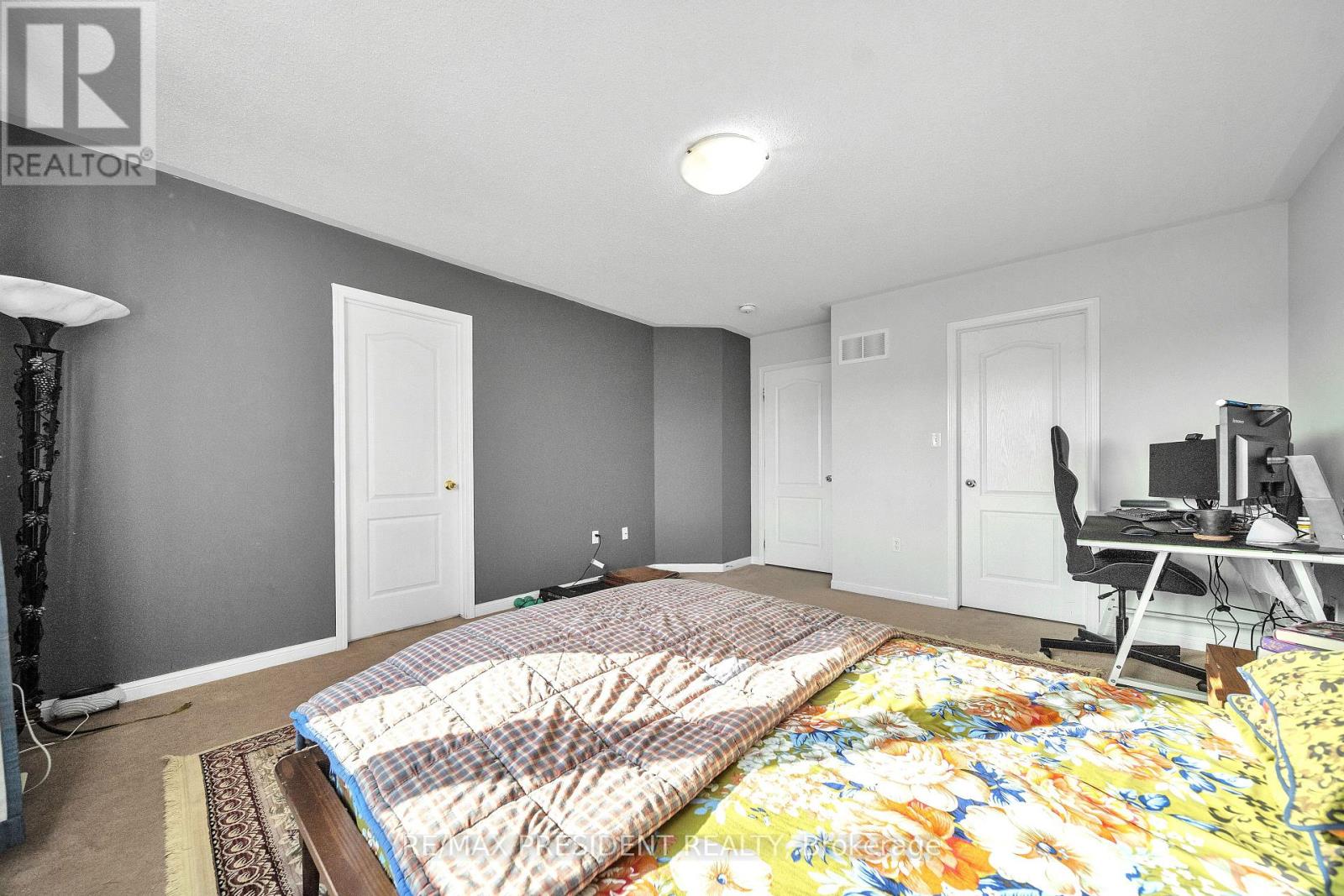 342 PANHELLENIC DRIVE - 29