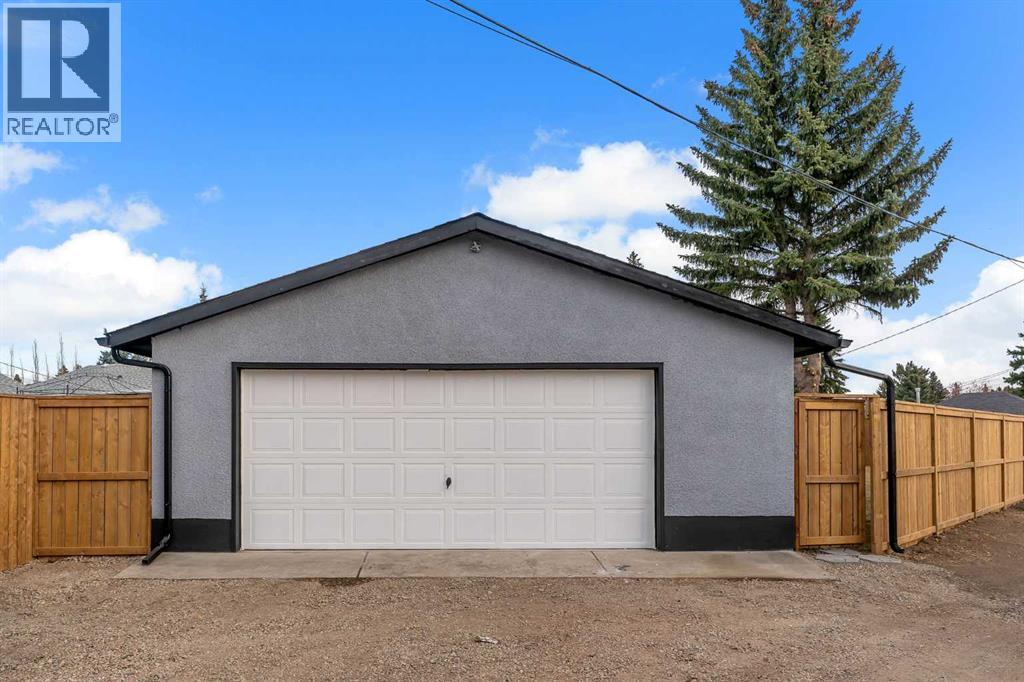 Single Family House Bungalow for Sale in  Fordham Crescent SE Forest Heights Calgary 