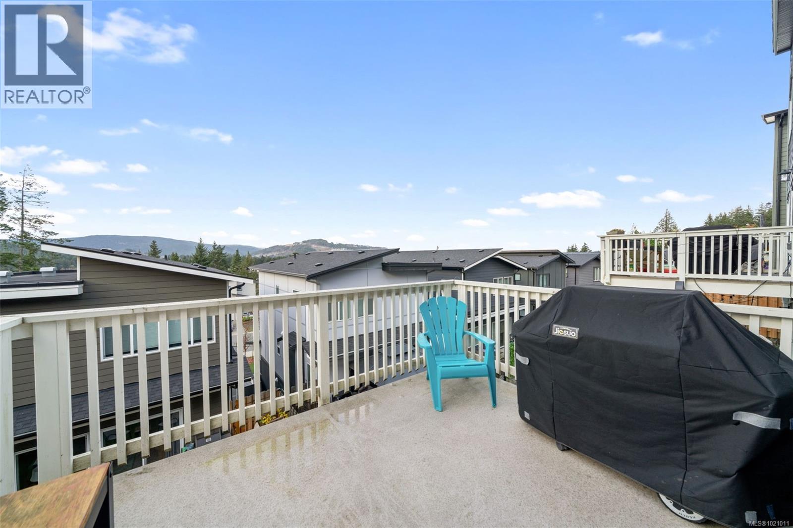 3477 Myles Mansell Rd, Langford