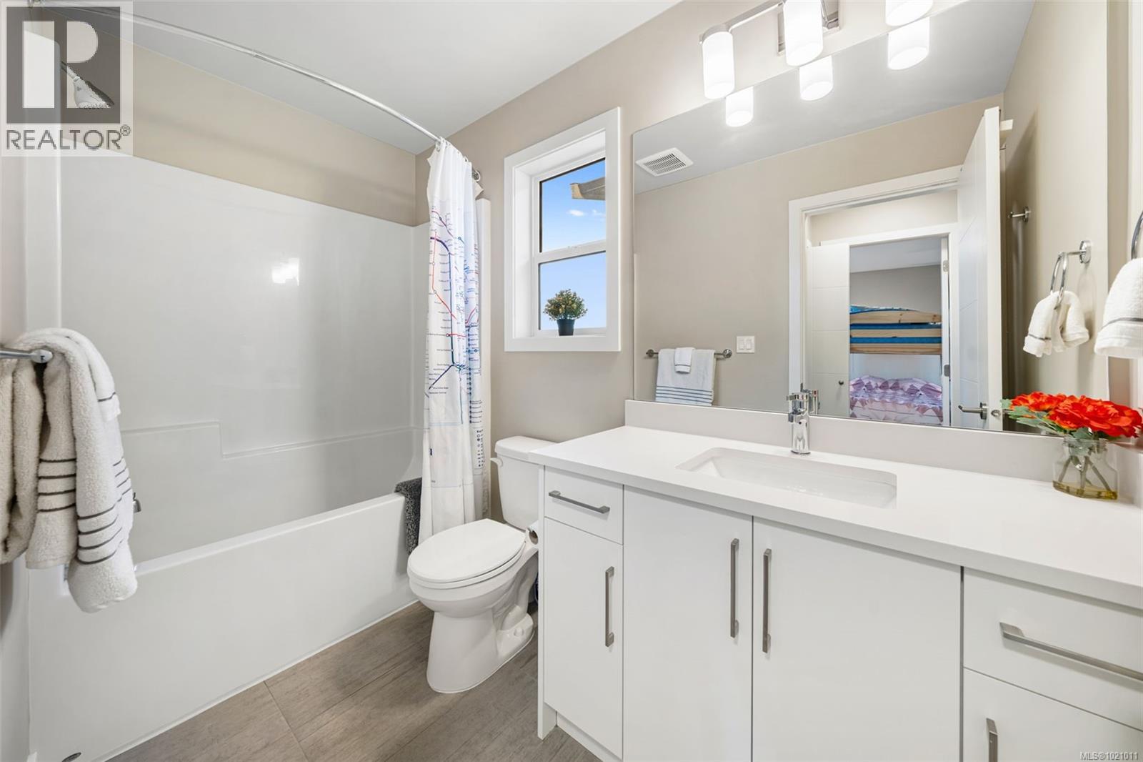 3477 Myles Mansell Rd, Langford