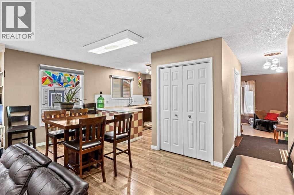 Single Family House Bungalow for Sale in  Templeton Road NE Temple Calgary 