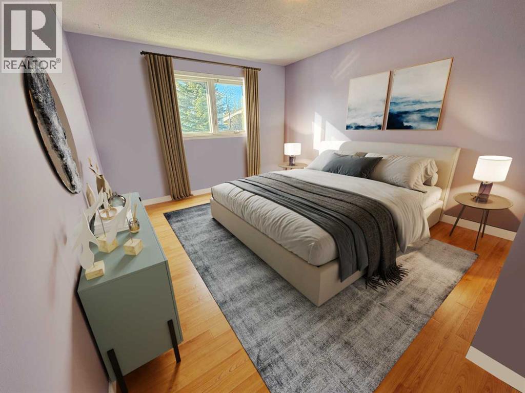 Single Family House for Sale in  Sandpiper Place NW Sandstone Valley Calgary 