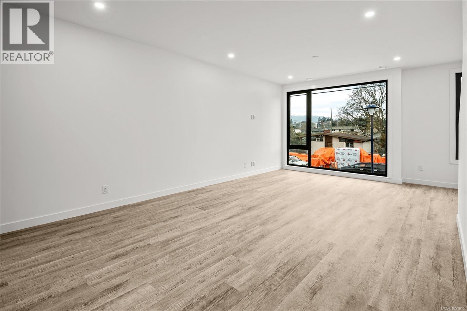 127 2841 Knotty Pine Road, Langford