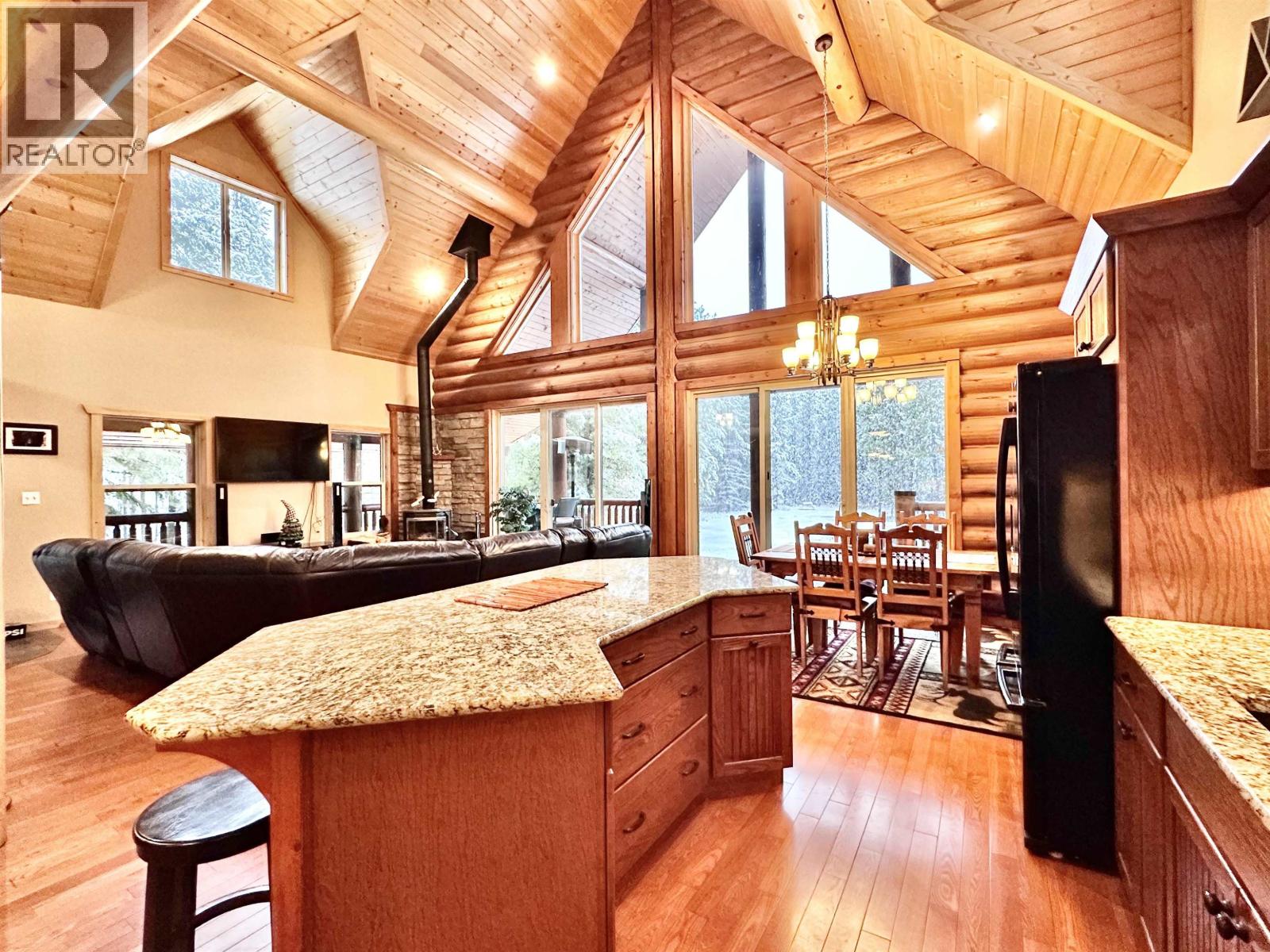 1180 CRANBERRY LAKE ROAD, Valemount