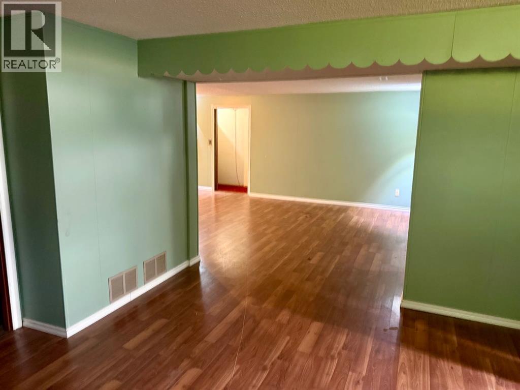 9917 103 Avenue, Plamondon