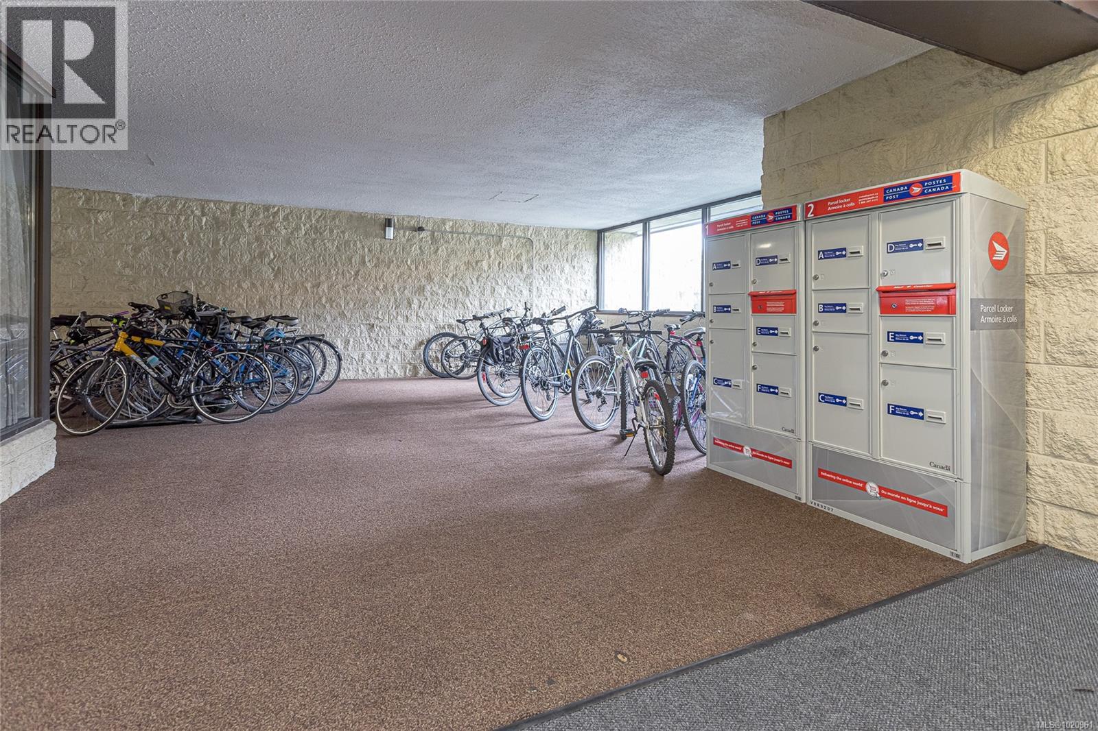 501 1745 Leighton Road, Victoria