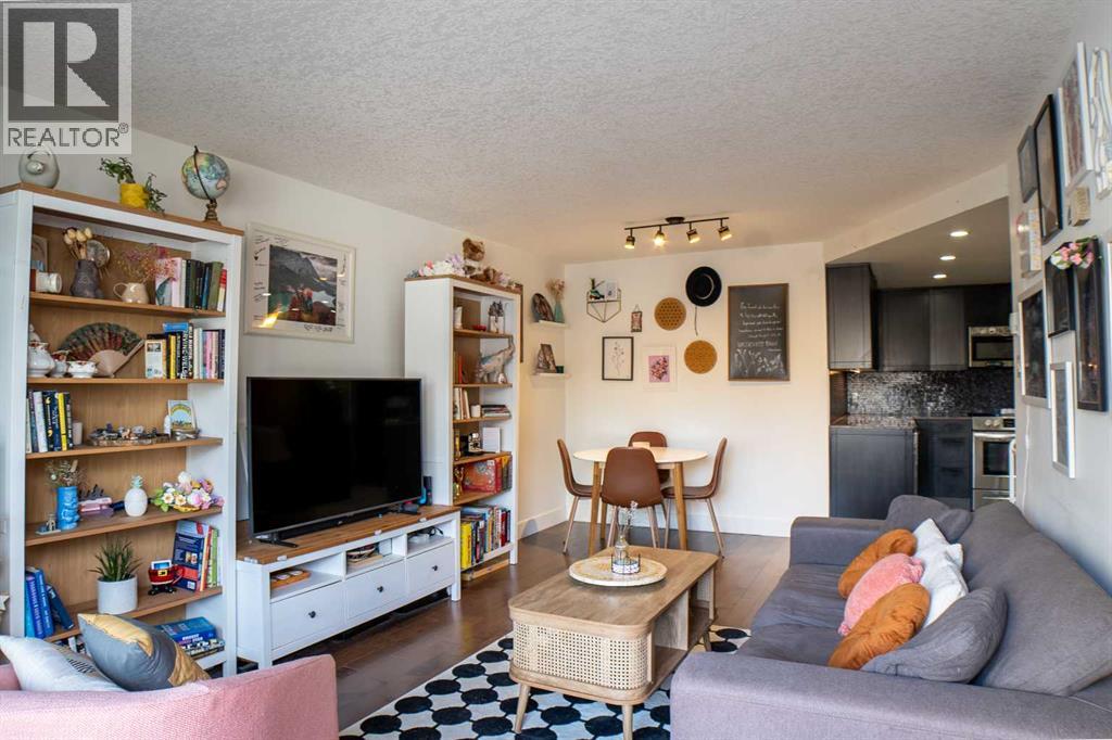 Single Family House for Sale in    Avenue SW Beltline Calgary 