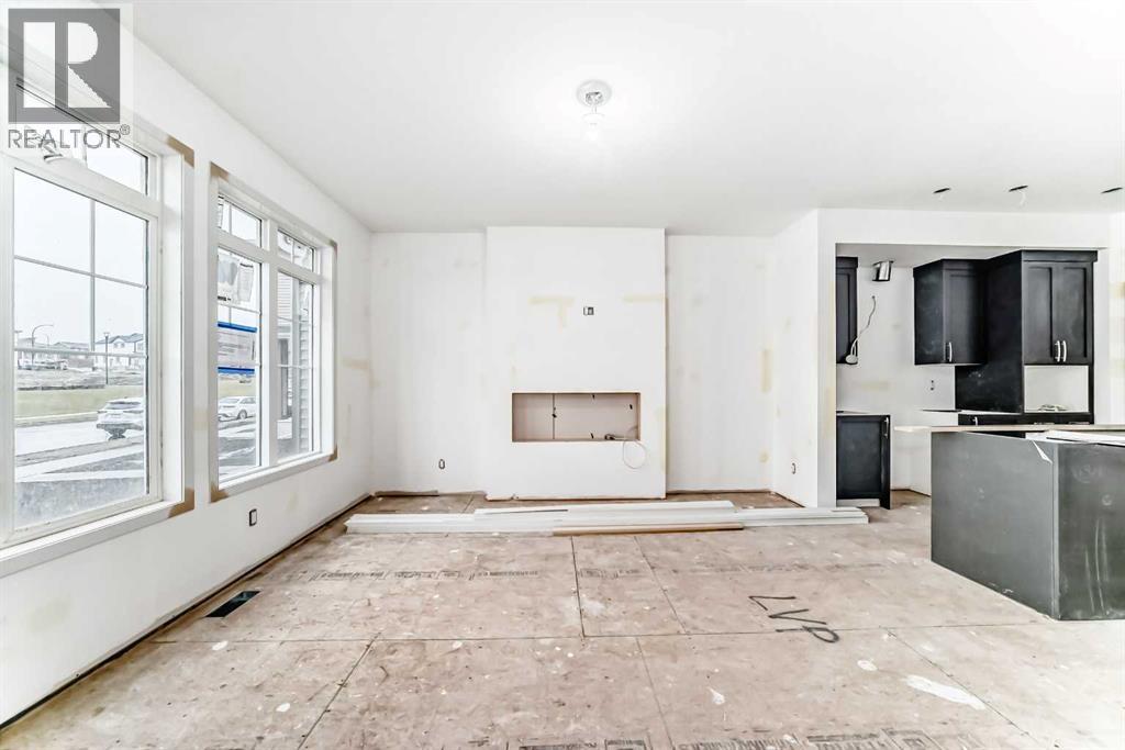 Single Family House for Sale in  Marmot Green NW Glacier Ridge Calgary 